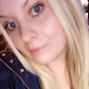 Meet your Posher, Krystal